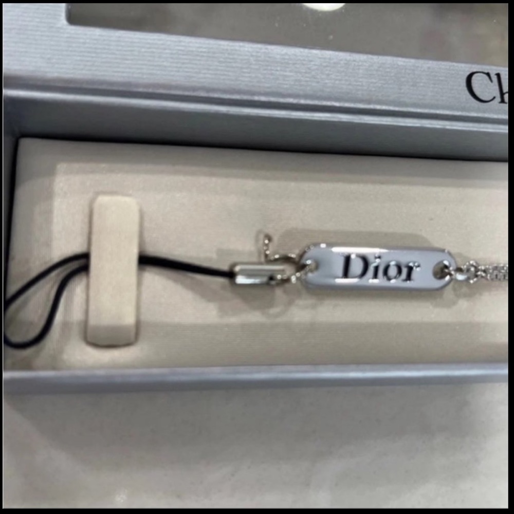 Dior Wristlet Phone Chain Lizard Chain 
Silver Tone Metal